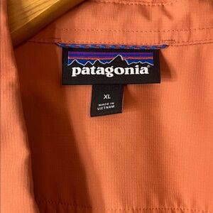 Patagonia Lightweight Jacket in Orange